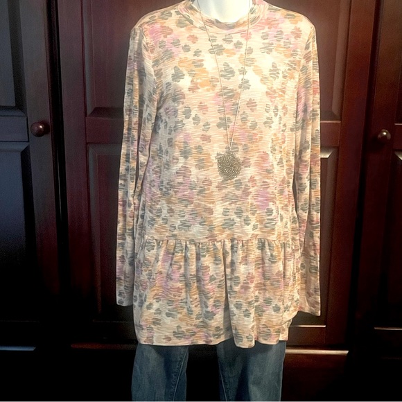 Lori Goldstein Floral Printed Peplum Sweaterknit Mock Neck Top - Picture 2 of 10